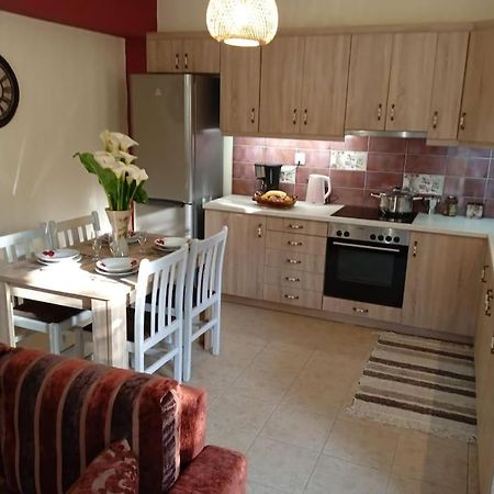 Thea'S Country House Aryiroúpolis Dış mekan fotoğraf