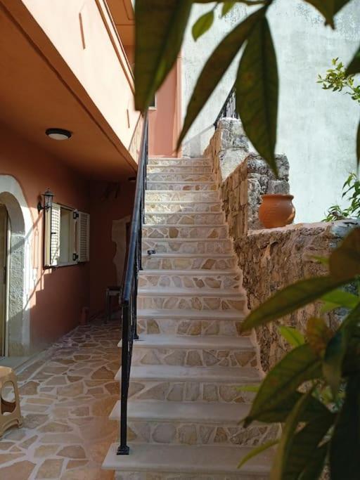 Thea'S Country House Aryiroúpolis Dış mekan fotoğraf