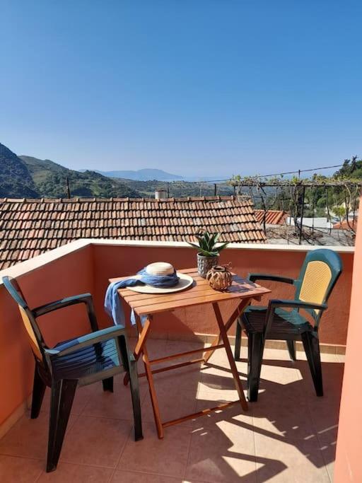 Thea'S Country House Aryiroúpolis Dış mekan fotoğraf