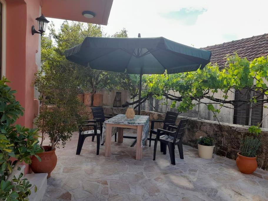 Thea'S Country House Aryiroúpolis Dış mekan fotoğraf